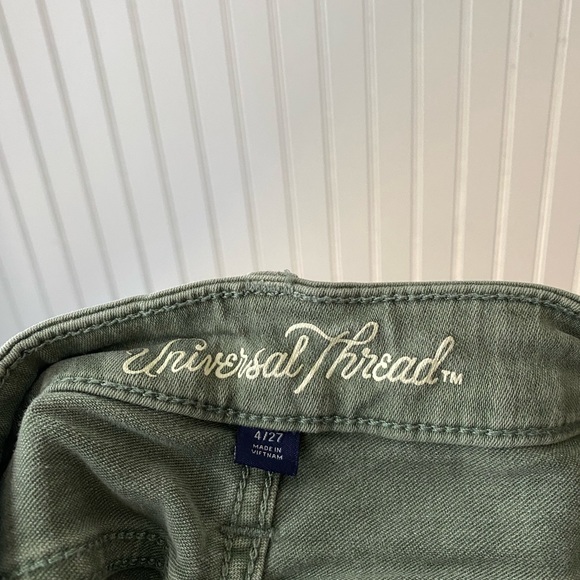 Universal Thread Shorts - Picture 2 of 2